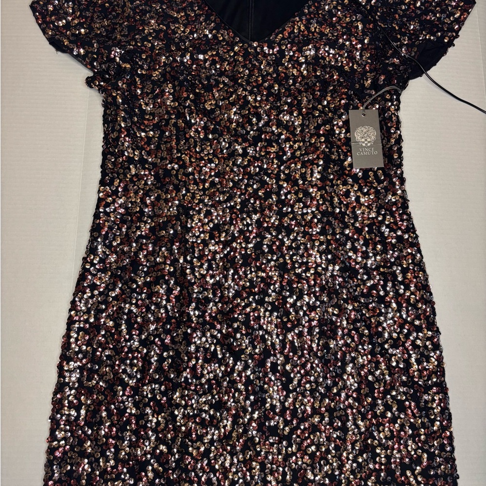 Vince Camuto Metallic Sequin Sheath Dress With Flutter Sleeve Size 8 NWT